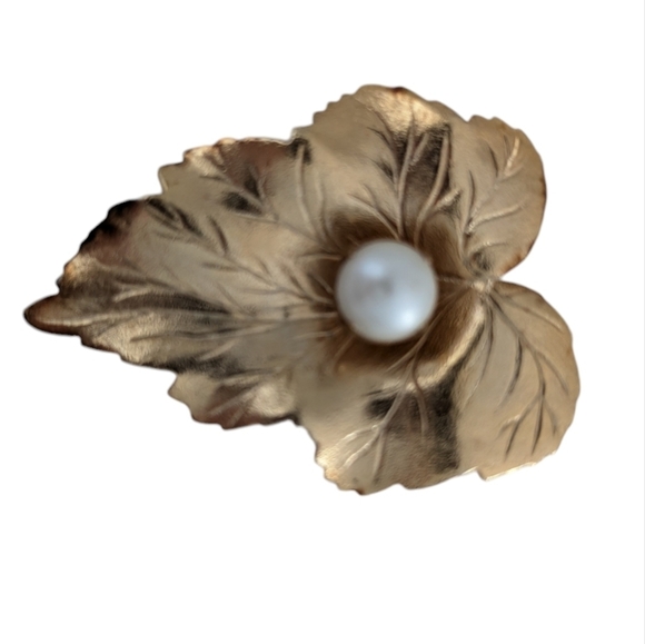 LEAF PEARL Lillypad Gold Vintage Retro Brooch Nature Pin Coro - Picture 5 of 6